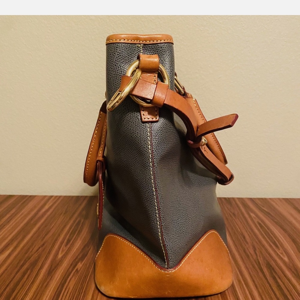 Dooney & Bourke Shelby Leather Shopper Tan Tote - Picture 7 of 10